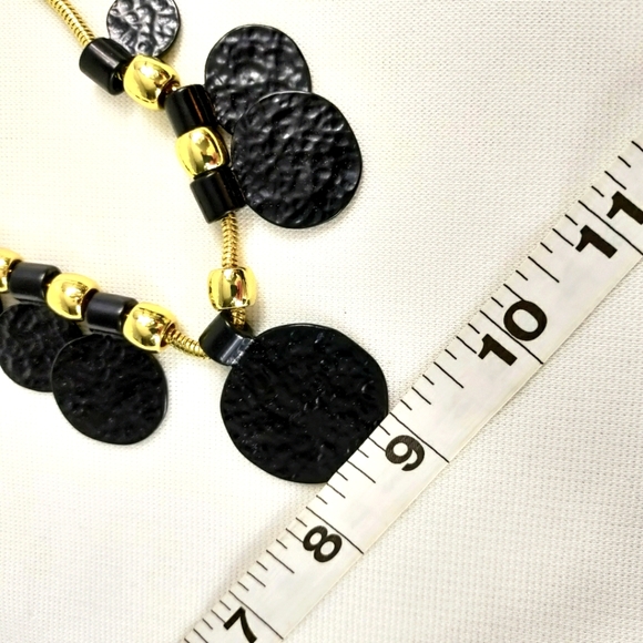 Erica Lyons Statement Collar Necklace Snake Chain Textured Disc Black/Gold 19" - Picture 4 of 8